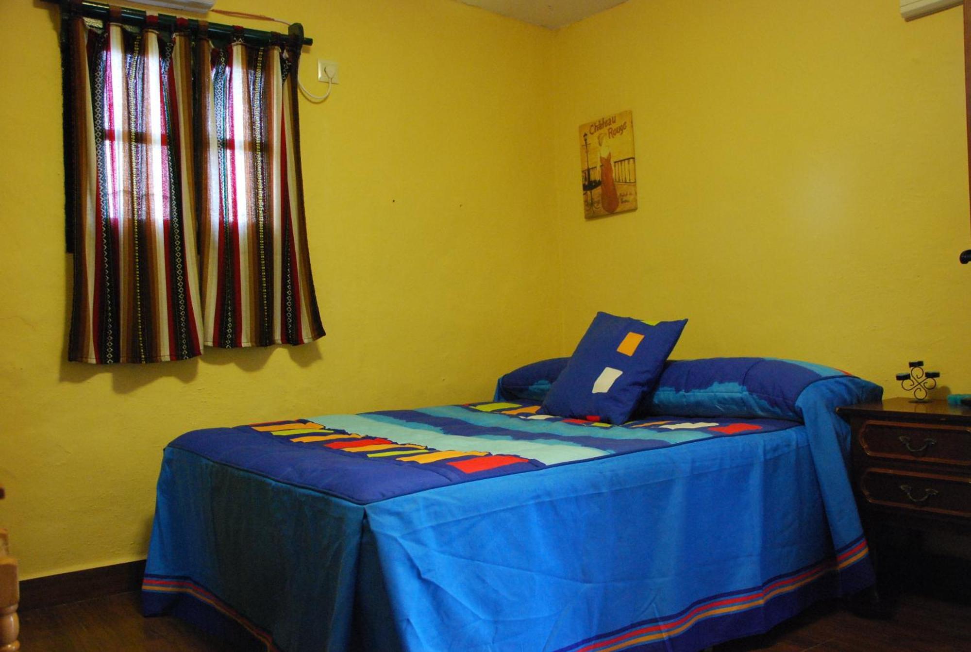 Camping Sierra De Las Nieves Yunquera Exterior foto