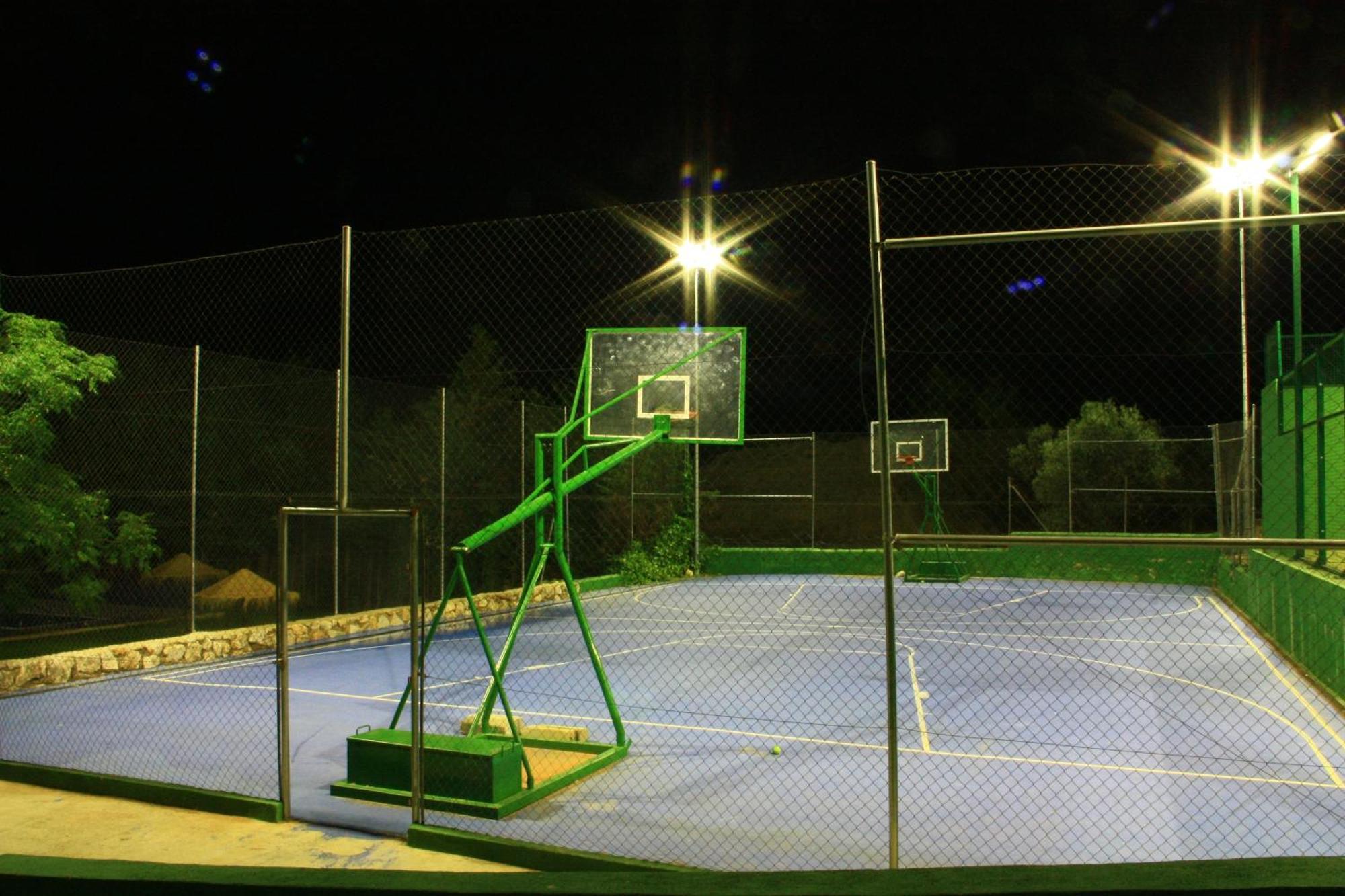 Camping Sierra De Las Nieves Yunquera Exterior foto