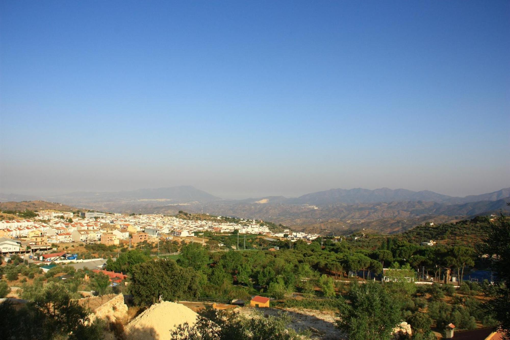 Camping Sierra De Las Nieves Yunquera Exterior foto