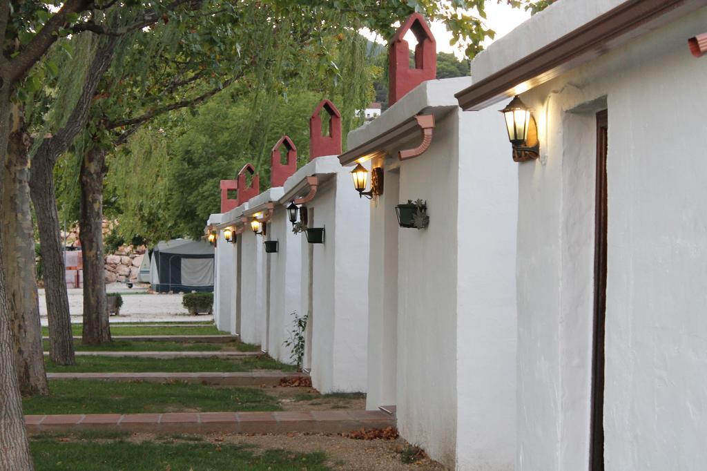 Camping Sierra De Las Nieves Yunquera Exterior foto